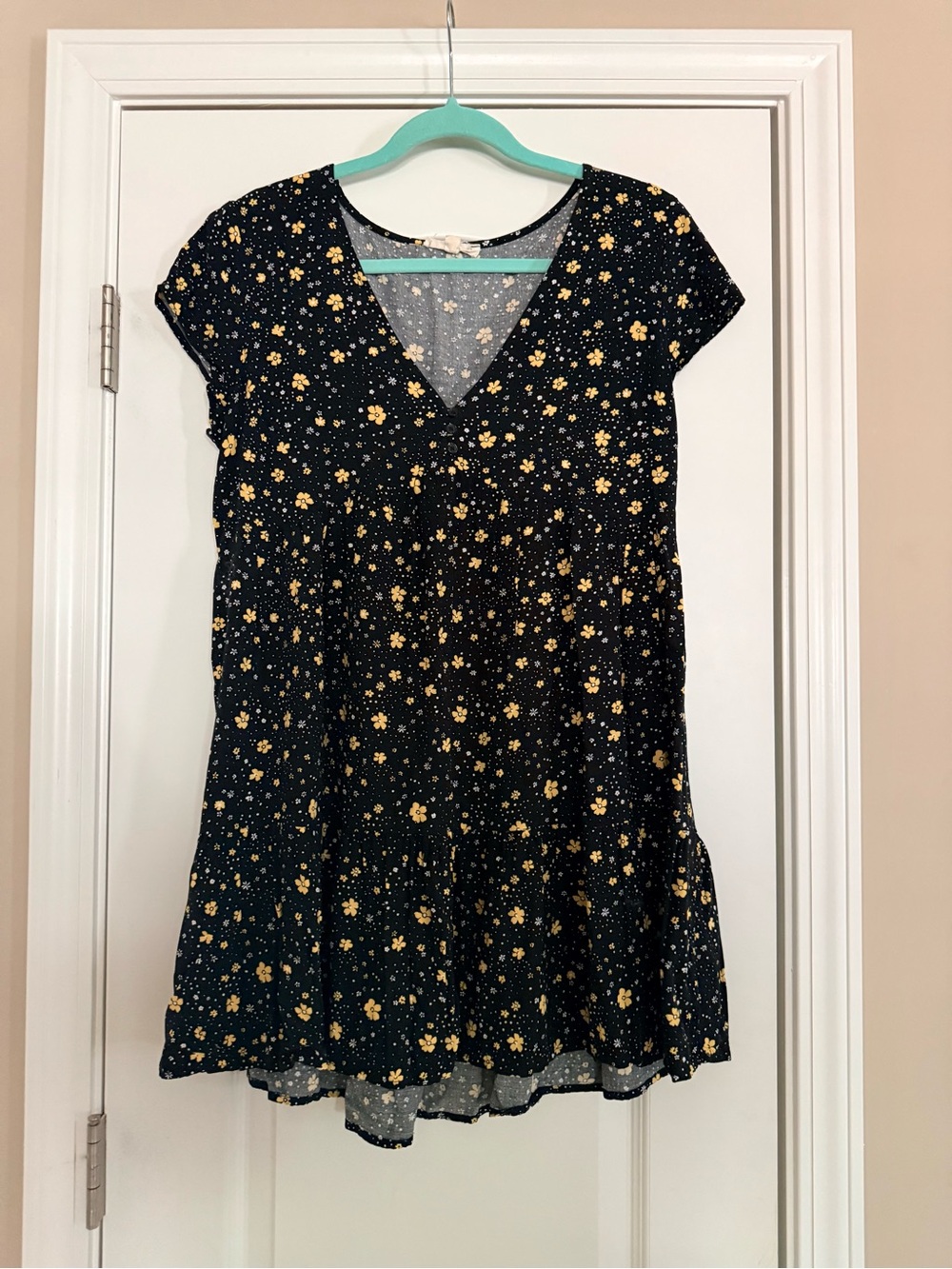 Black Floral V-Neck Short Sleeve Women's dress